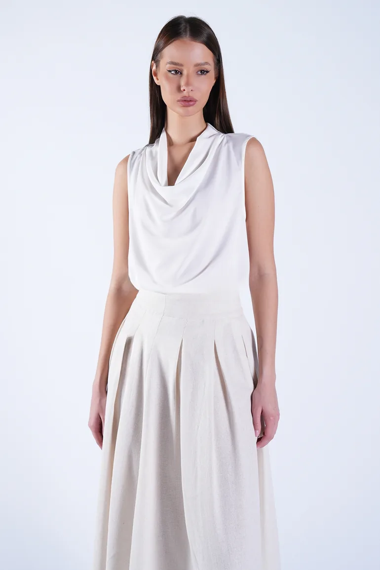 Women's White Degaje Collar Sleeveless Woven Blouse
