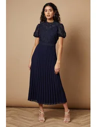 فستان ميدي دانتيل بكسرات بأكمام منفوخة - للمقاسات الصغيرة