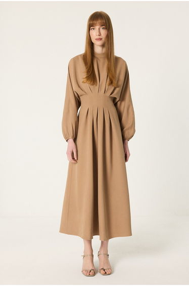 DRESS WITH WAIST DARTS
