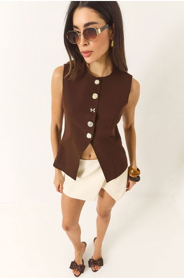 LUCCI Fitted Button Closure Waistcoat with Shirt Collar