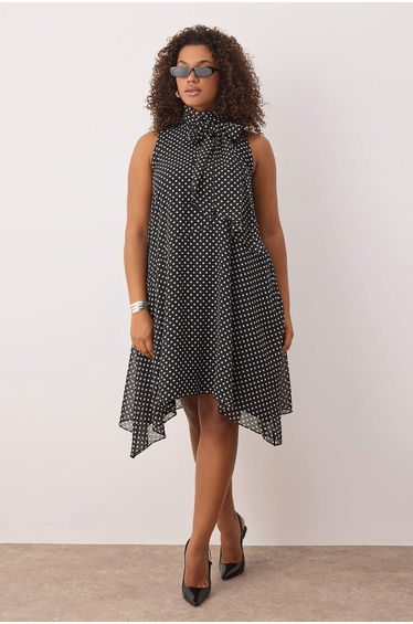 Black Crepe Woven Plus Size Dress