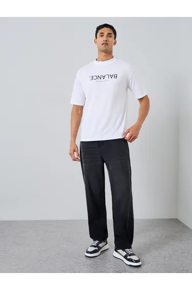 Men White Graphic Slogan Crew Neck T-Shirt
