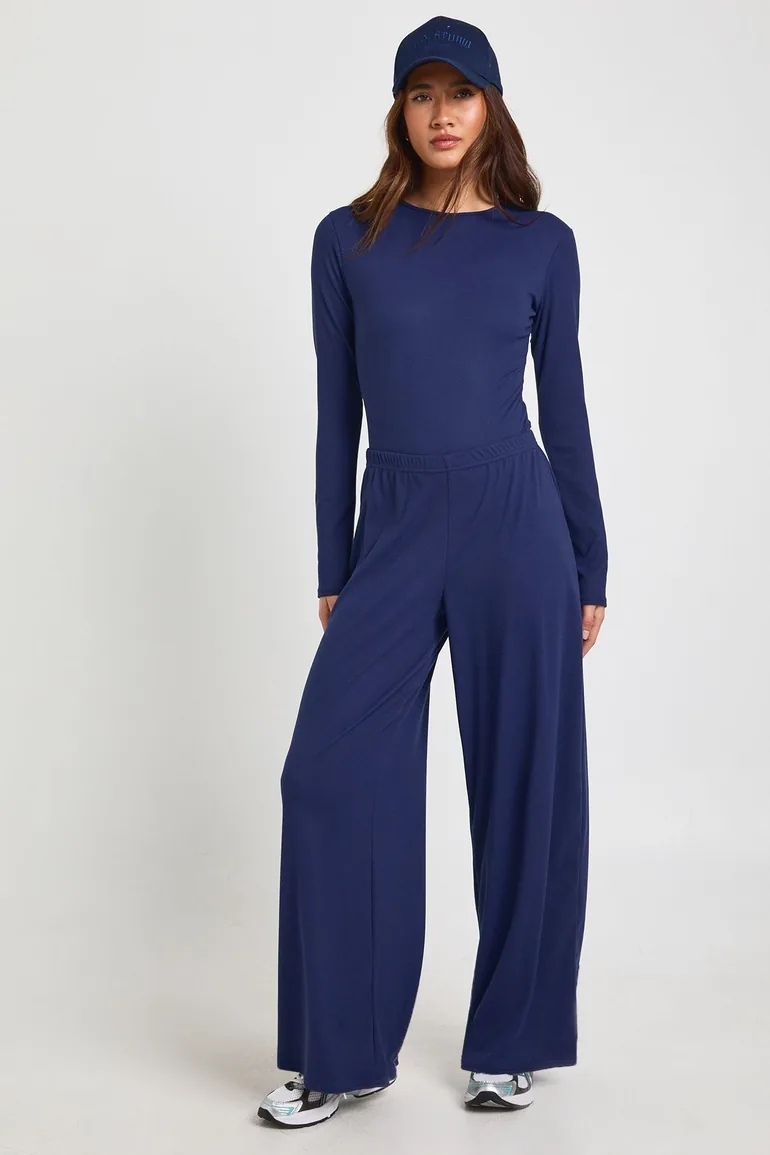 Ultra Soft Wide Leg Trouser - navy