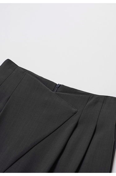 Cross Waist Pleated Straight-Leg Pants in Smoke product thumbnail 3