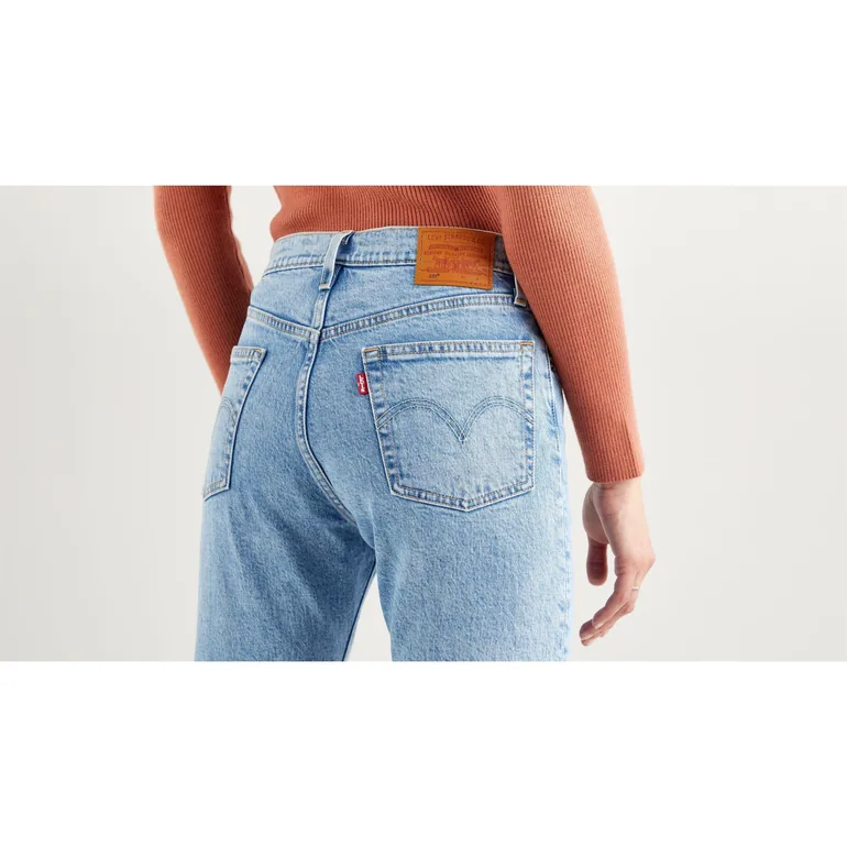 Women's Levis Crop Jeans in Blue - 4