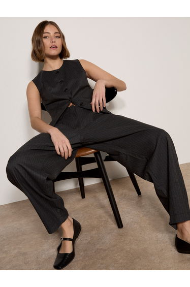 Pinstripe Wide-Leg Balloon Trousers product thumbnail 4
