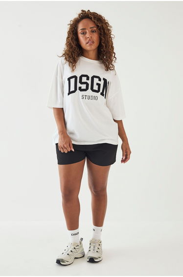 DSGN Studio Collegiate Applique Oversized T-Shirt - white