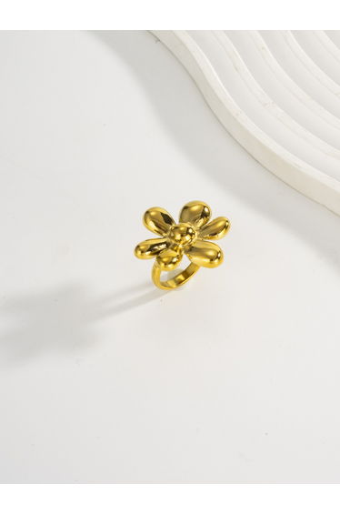 Women Gold Floral Design Ring