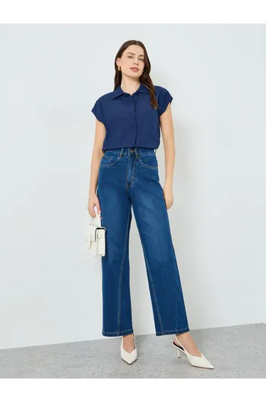 Women Mid Rise Barrel Fit Faded Jeans