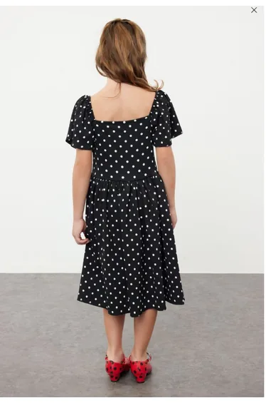 فستان بناتي بأكمام قصيرة بطبعة منقطة - أسود