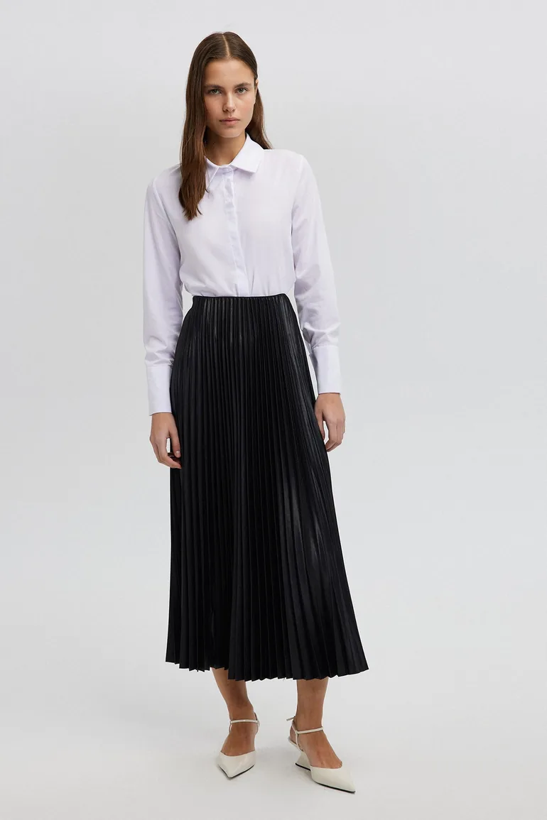 Touché Black Pleated Midaxi Skirt