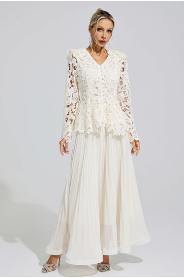 Reich Apricot Pleated Set