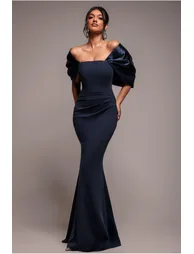 فستان ماكسي بظهر بفيونكة ساتان بأكتاف مكشوفة لون كحلي