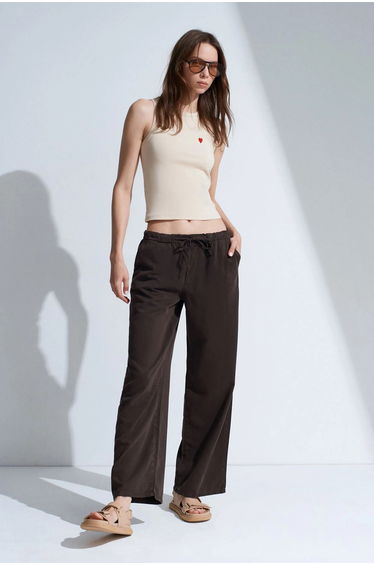 Dilvin Embroidered Sleeveless Slim-Fit Jersey Blouse