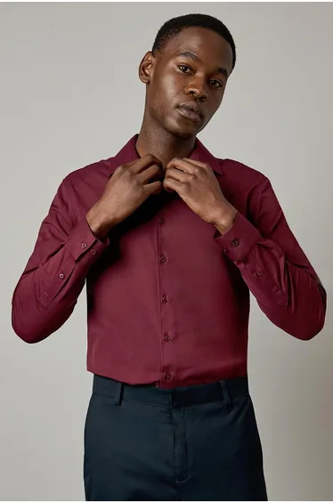 قميص بيرتن أحمر بأكمام طويلة