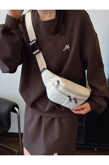 Texture Zip Closure Crossbody Bag