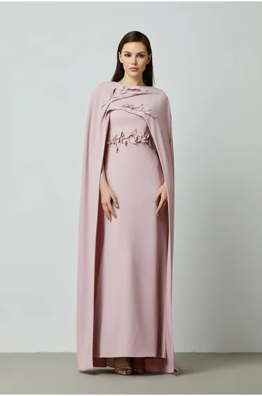 فستان كاب مزين بأحجار