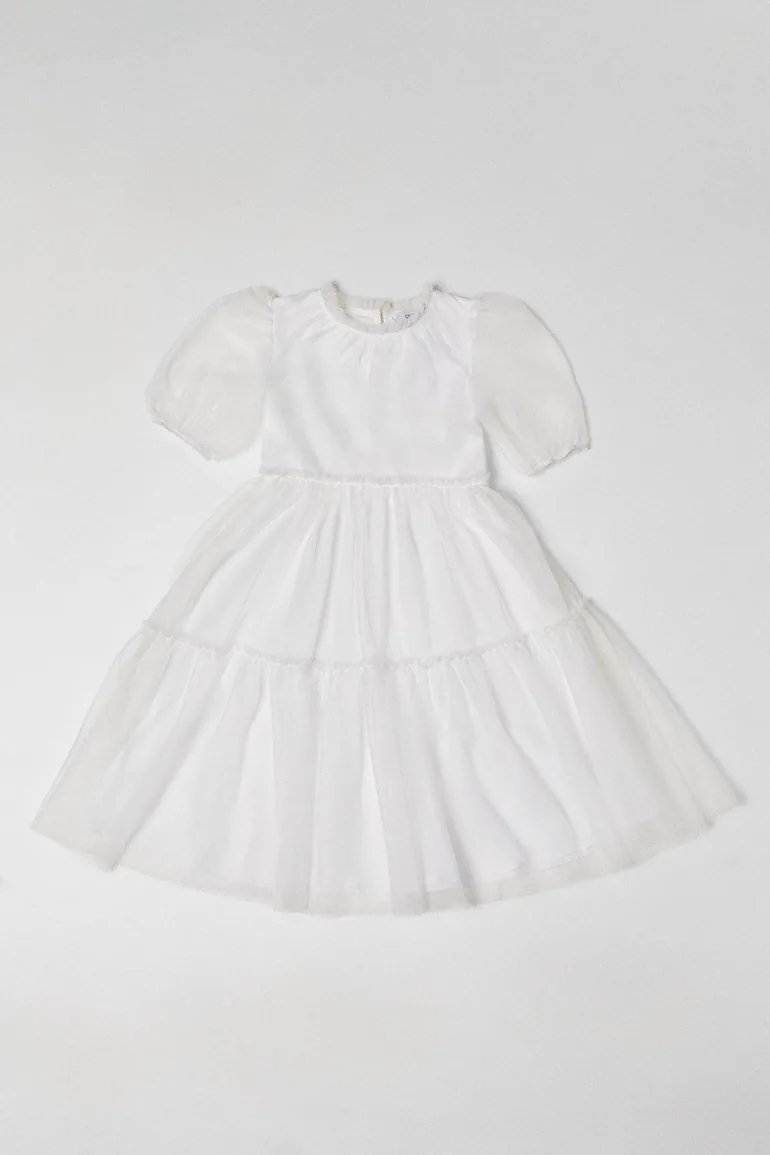 فستان بقماشه التول أبيض