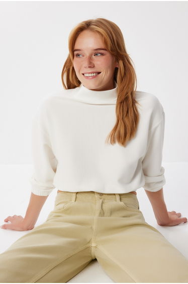 Women's Ecru Elastic Waist Ribbed Knit Crop Sweater