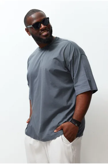 Plus Size T-Shirt - Gray - Oversize