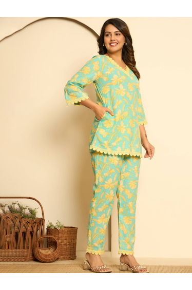 Women Blue Cotton Printed Tunic and Pants Co-Ords