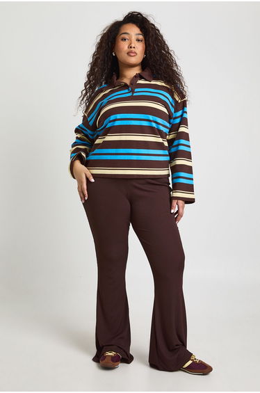 Boohoo Basics Plus Rib Flare Trousers - chocolate