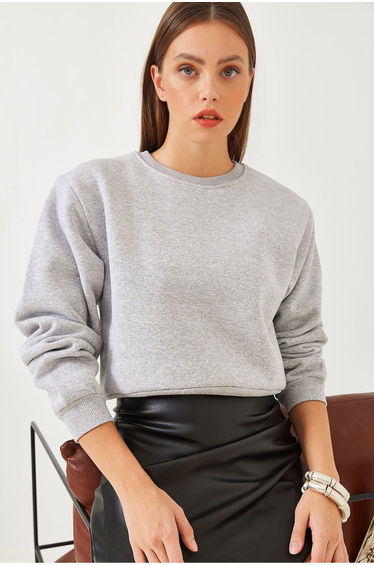 Women's Crew Neck Raised Basic Crop Sweatshirt
