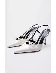 Cream PU Patent Point Toe Bow Detail Mid Heel Courts - 3