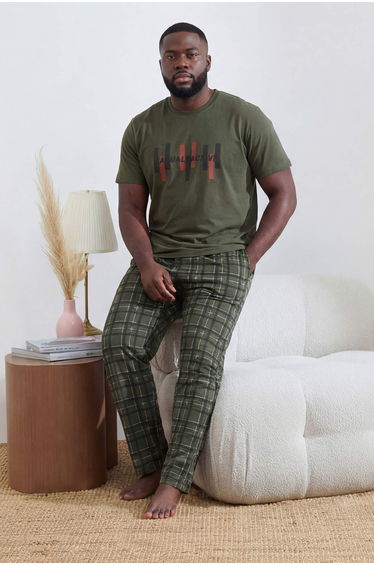 Big Size Green Regular Cut Printed Bottom Plaid Pattern Pajama Set