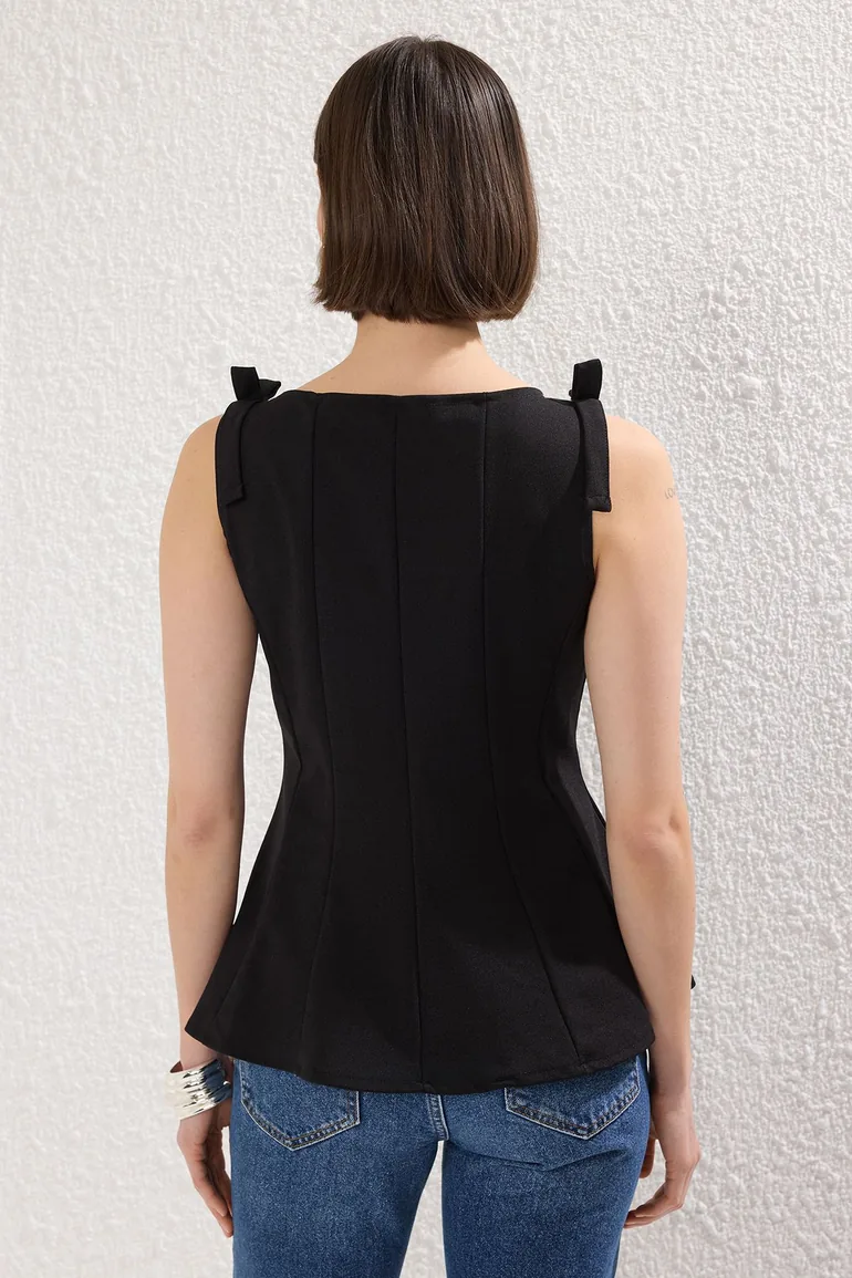 بلوزة  ترينديول أسود بلا أكمام - 3