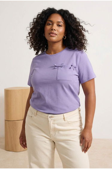 Lila Loose Fit Pocket Detail Bow Detail Plus Size T-Shirt
