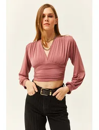 Women's Pale Pink Deep Decollete Waist Banded Crop Blouse - 3