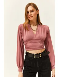 Women's Pale Pink Deep Decollete Waist Banded Crop Blouse - 4