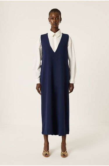 V NECK CREPE DRESS