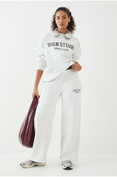 Petite DSGN Studio Applique Straight Leg Jogger - ash grey
