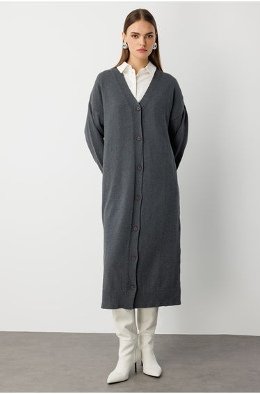 Mizalle Oversize V-Neck Long Knitwear Cardigan