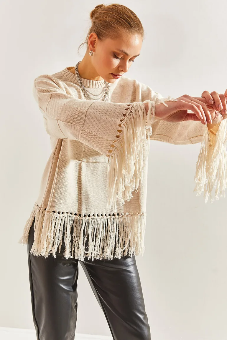 Women's Tassel Knitwear Sweater - 4