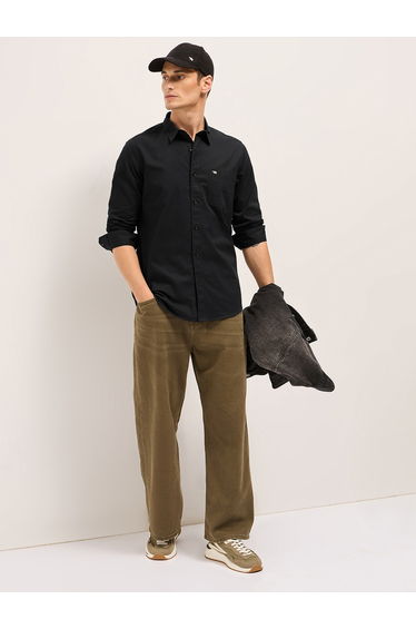 Men Solid Cotton Slim Fit Casual Shirt