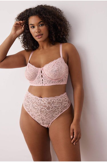 Powder Underwire Lace Plus Size Lingerie Set