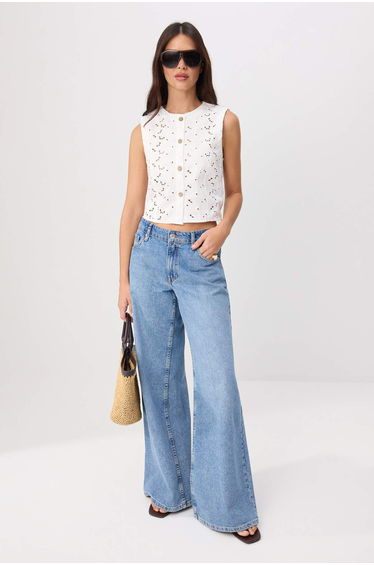White Embroidered Vest Woven Blouse