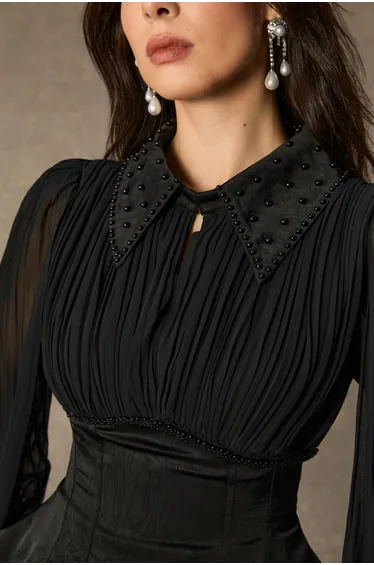 فستان ماكسي كورسية مزين بالخرز - أسود