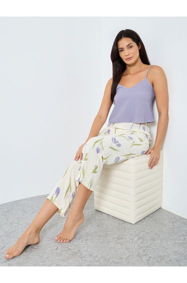 Solid Cami and Floral Print Pyjama Set