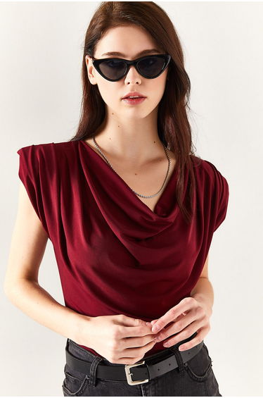 Women's Claret Red Butterfly Collar Flowy Blouse