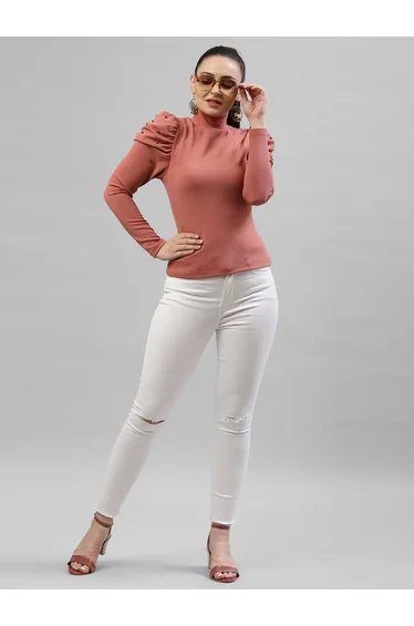 بلوزة قطن بيج مزين بالخرز بأكمام طويلة