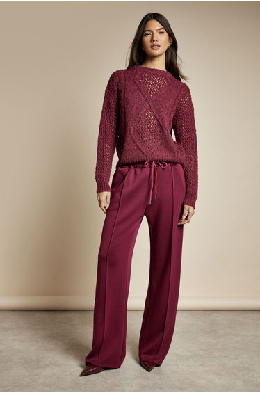 Interlock Pintuck Straight Leg Trouser - burgundy