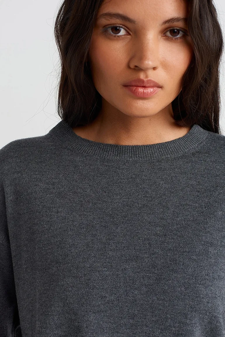 DILVIN Women's Knit Sweater - 3
