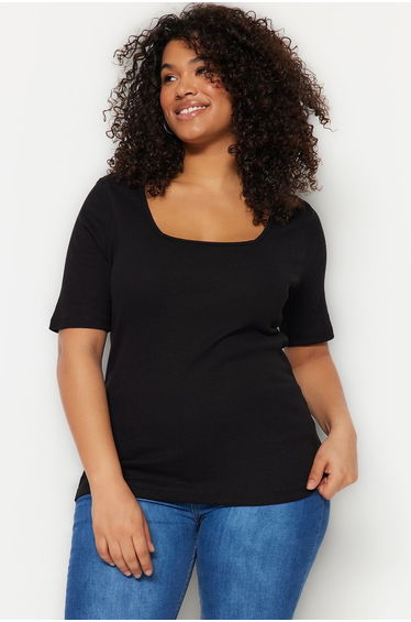 Plus Size T-Shirt - Black - Regular fit
