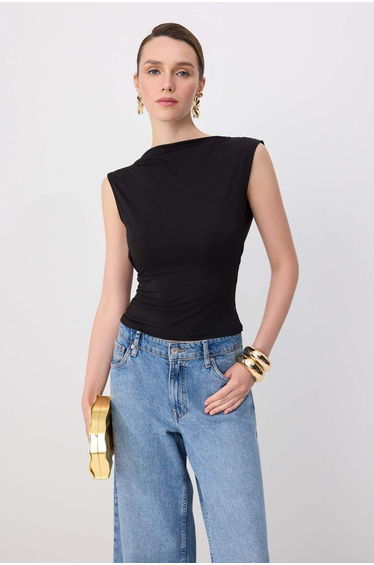 Black Plain Boat Neck Sleeveless Knitted Sandy Party Blouse