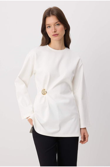 Ecru Soft Fabric Buckle Detailed Knitted Tunic