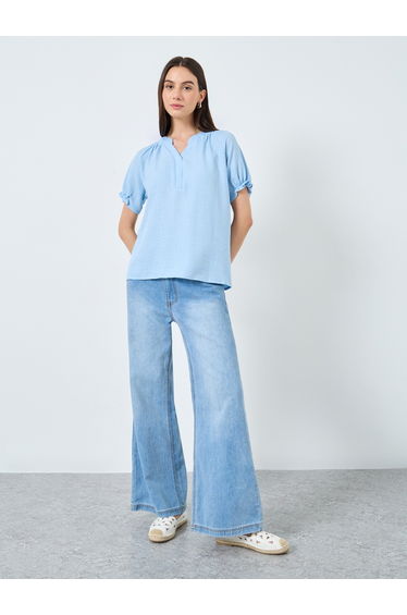 Solid V-Neck Puff Sleeve Blouse